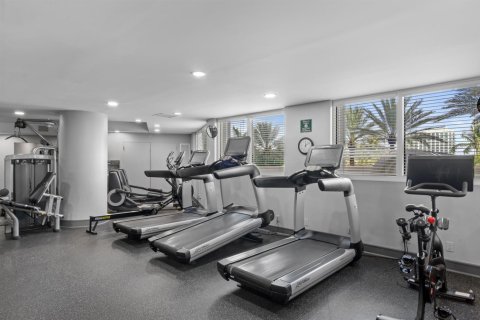 Condo in Fort Lauderdale, Florida, 3 bedrooms  № 2085934 - photo 30