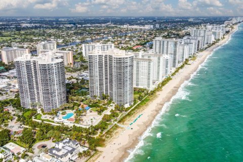 Condo in Fort Lauderdale, Florida, 3 bedrooms  № 2085934 - photo 23