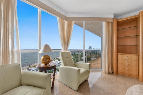 Condo in Fort Lauderdale, Florida, 3 bedrooms  № 2085934 - photo 14