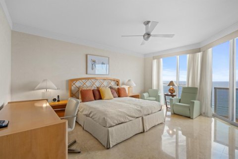 Condo in Fort Lauderdale, Florida, 3 bedrooms  № 2085934 - photo 15