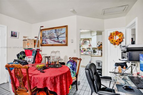 Купить виллу или дом в Майами, Флорида 3 спальни, 93.65м2, № 2005763 - фото 6