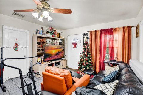 Купить виллу или дом в Майами, Флорида 3 спальни, 93.65м2, № 2005763 - фото 5