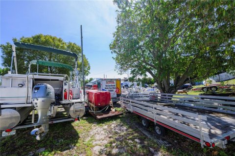 Propiedad comercial en venta en St. Lucie, Florida, 295.71 m2 № 1534491 - foto 15