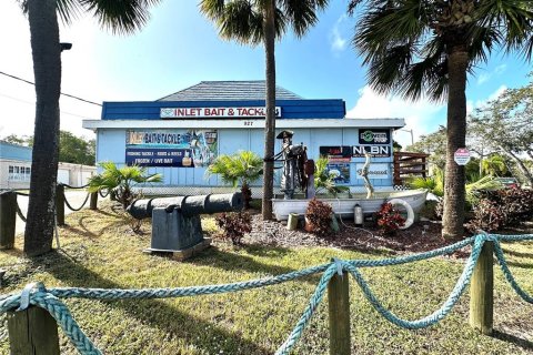 Propiedad comercial en venta en St. Lucie, Florida, 295.71 m2 № 1534491 - foto 1