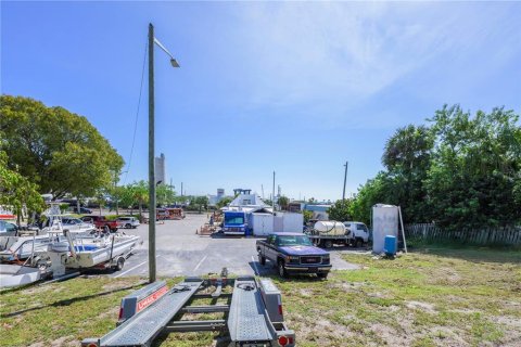 Propiedad comercial en venta en St. Lucie, Florida, 295.71 m2 № 1534491 - foto 16