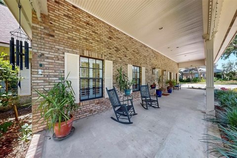 House in Valrico, Florida 4 bedrooms, 435.71 sq.m. № 1744959 - photo 6