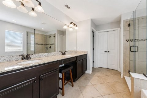 House in Windermere, Florida 4 bedrooms, 273.78 sq.m. № 2119462 - photo 30