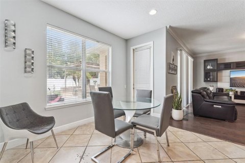House in Windermere, Florida 4 bedrooms, 273.78 sq.m. № 2119462 - photo 17