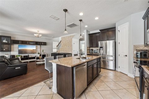 House in Windermere, Florida 4 bedrooms, 273.78 sq.m. № 2119462 - photo 19