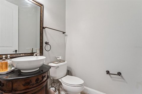 House in Windermere, Florida 4 bedrooms, 273.78 sq.m. № 2119462 - photo 12