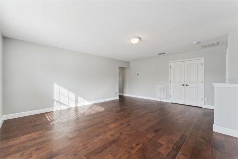 House in Windermere, Florida 4 bedrooms, 273.78 sq.m. № 2119462 - photo 24