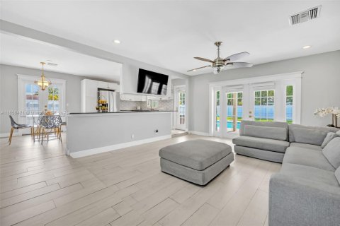 Casa en venta en Hollywood, Florida, 4 dormitorios, 146.97 m2 № 1888424 - foto 5