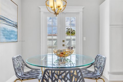 Casa en venta en Hollywood, Florida, 4 dormitorios, 146.97 m2 № 1888424 - foto 10