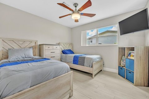 Casa en venta en Hollywood, Florida, 4 dormitorios, 146.97 m2 № 1888424 - foto 24