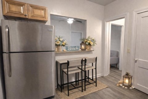 Квартира в Уэст-Палм-Бич, Флорида 3 комнаты, 35.3м2 № 2262006