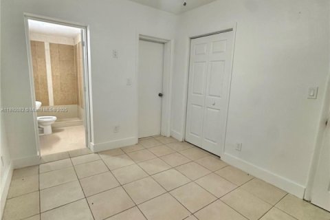 Casa en alquiler en West Park, Florida, 3 dormitorios, 116.87 m2 № 1946204 - foto 11