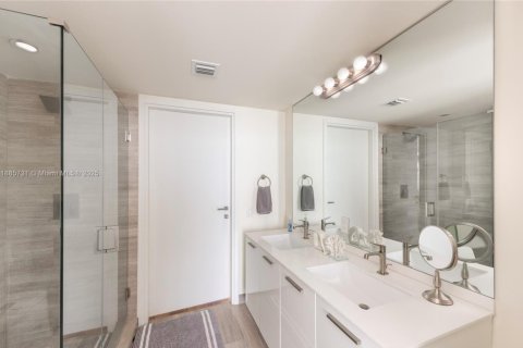 Condominio en venta en Miami, Florida, 2 dormitorios, 99.96 m2 № 1940959 - foto 25