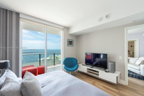 Condominio en venta en Miami, Florida, 2 dormitorios, 99.96 m2 № 1940959 - foto 4