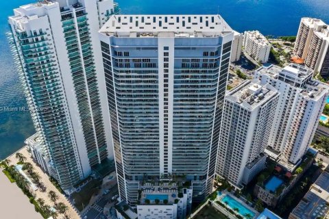 Condominio en venta en Miami, Florida, 2 dormitorios, 99.96 m2 № 1940959 - foto 27