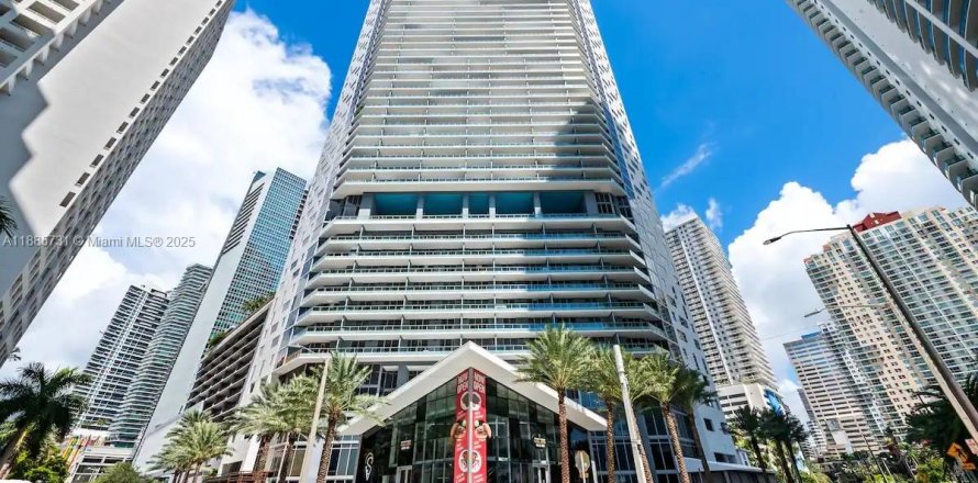 Condominio en Miami, Florida, 2 dormitorios № 1940959