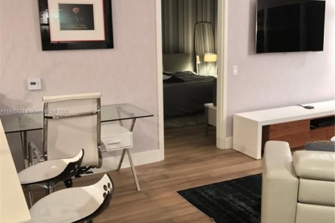 Condominio en venta en Miami, Florida, 2 dormitorios, 99.96 m2 № 1940959 - foto 7