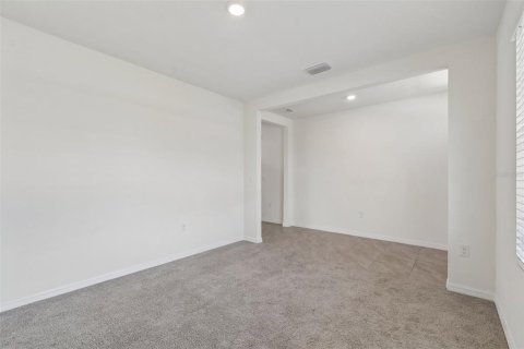 House in Wesley Chapel, Florida 5 bedrooms, 242.01 sq.m. № 2205415 - photo 9