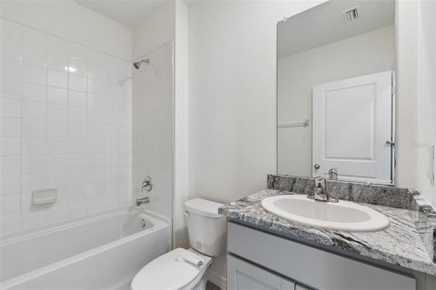 House in Wesley Chapel, Florida 5 bedrooms, 242.01 sq.m. № 2205415 - photo 30