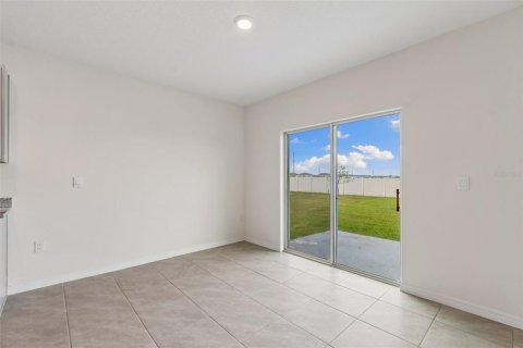 House in Wesley Chapel, Florida 5 bedrooms, 242.01 sq.m. № 2205415 - photo 22