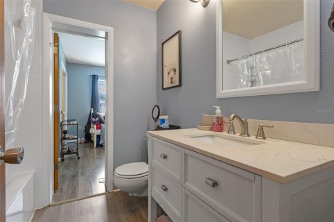 Casa en venta en Brooksville, Florida, 4 dormitorios, 234.21 m2 № 1827890 - foto 14