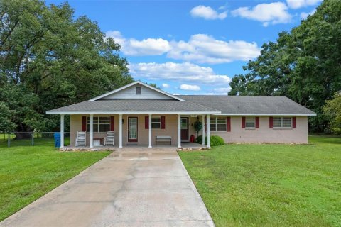 Casa en venta en Brooksville, Florida, 4 dormitorios, 234.21 m2 № 1827890 - foto 1