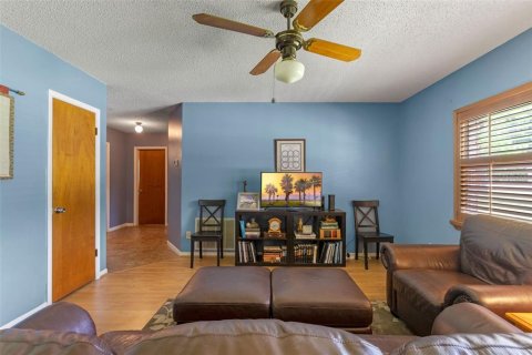Casa en venta en Brooksville, Florida, 4 dormitorios, 234.21 m2 № 1827890 - foto 6