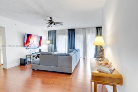 Copropriété à vendre à Miramar, Floride: 2 chambres, 92.9 m2 № 2049083 - photo 20