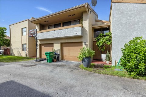 Copropriété à vendre à Miramar, Floride: 2 chambres, 92.9 m2 № 2049083 - photo 3
