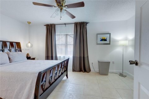 Copropriété à vendre à Miramar, Floride: 2 chambres, 92.9 m2 № 2049083 - photo 28