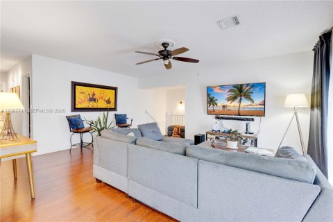 Copropriété à vendre à Miramar, Floride: 2 chambres, 92.9 m2 № 2049083 - photo 8