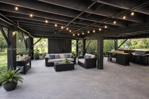 Casa en venta en West Palm Beach, Florida, 2 dormitorios, 111.48 m2 № 2033279 - foto 16