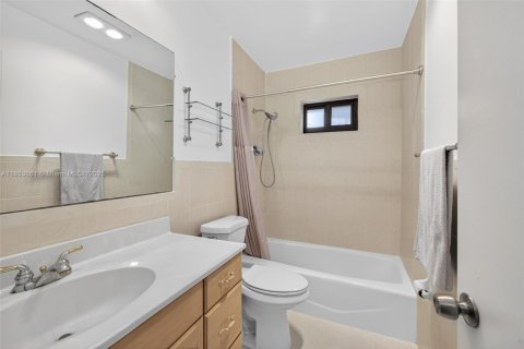 Villa ou maison à vendre à Pompano Beach, Floride: 3 chambres, 151.15 m2 № 1871698 - photo 23