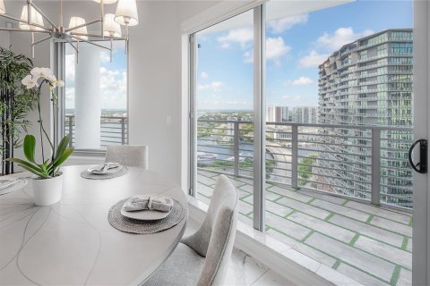 Copropriété à vendre à Tampa, Floride: 3 chambres, 161 m2 № 1909012 - photo 10