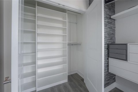 Copropriété à vendre à Tampa, Floride: 3 chambres, 161 m2 № 1909012 - photo 2