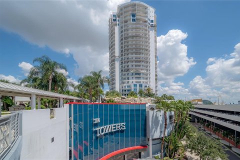 Copropriété à vendre à Tampa, Floride: 3 chambres, 161 m2 № 1909012 - photo 1