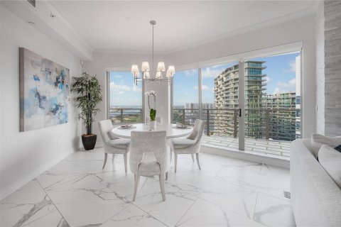 Copropriété à vendre à Tampa, Floride: 3 chambres, 161 m2 № 1909012 - photo 26