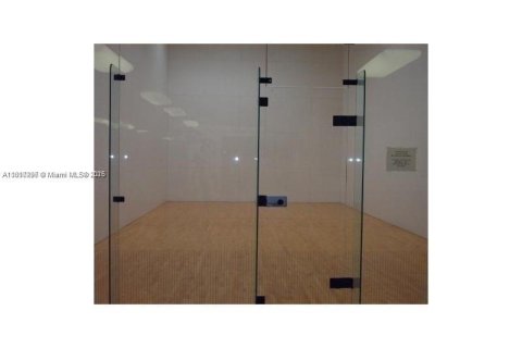 Condo in Doral, Florida, 2 bedrooms № 1772520 - photo 12