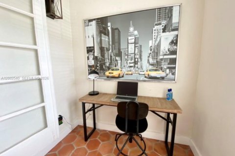 Villa ou maison à louer à Miami, Floride: 3 chambres, 111.48 m2 № 2068089 - photo 14