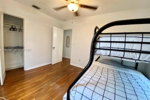 Villa ou maison à louer à Miami, Floride: 3 chambres, 111.48 m2 № 2068089 - photo 25