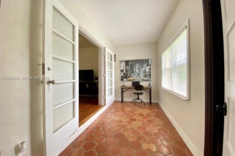 Villa ou maison à louer à Miami, Floride: 3 chambres, 111.48 m2 № 2068089 - photo 16