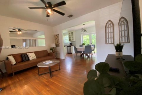 Villa ou maison à louer à Miami, Floride: 3 chambres, 111.48 m2 № 2068089 - photo 7