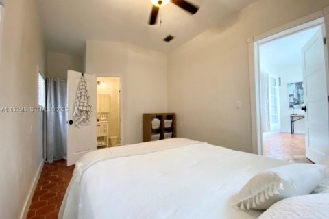 Villa ou maison à louer à Miami, Floride: 3 chambres, 111.48 m2 № 2068089 - photo 10