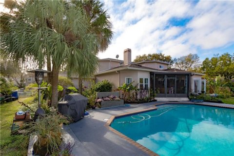 House in Lutz, Florida 4 bedrooms, 296.45 sq.m. № 2403670 - photo 21