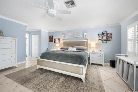 House in Wellington, Florida 4 bedrooms, 204.38 sq.m. № 2399998 - photo 19