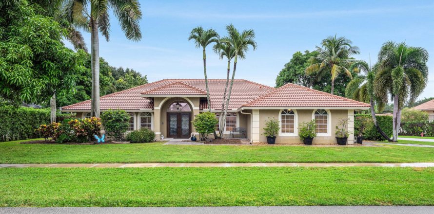 House in Wellington, Florida 4 bedrooms, 204.38 sq.m. № 2399998